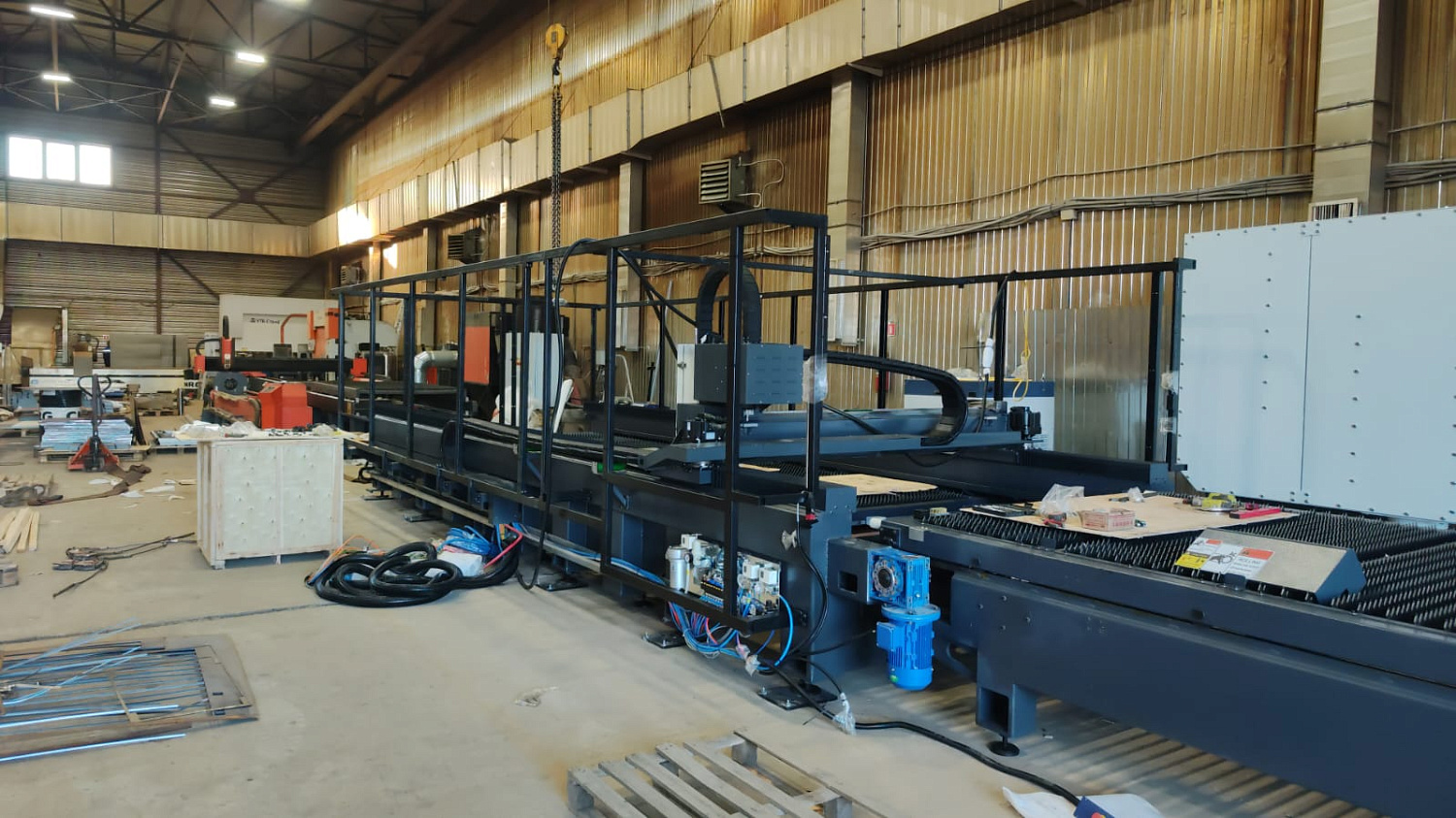 Пусконаладочные работы станка PENTA LASER Swing III